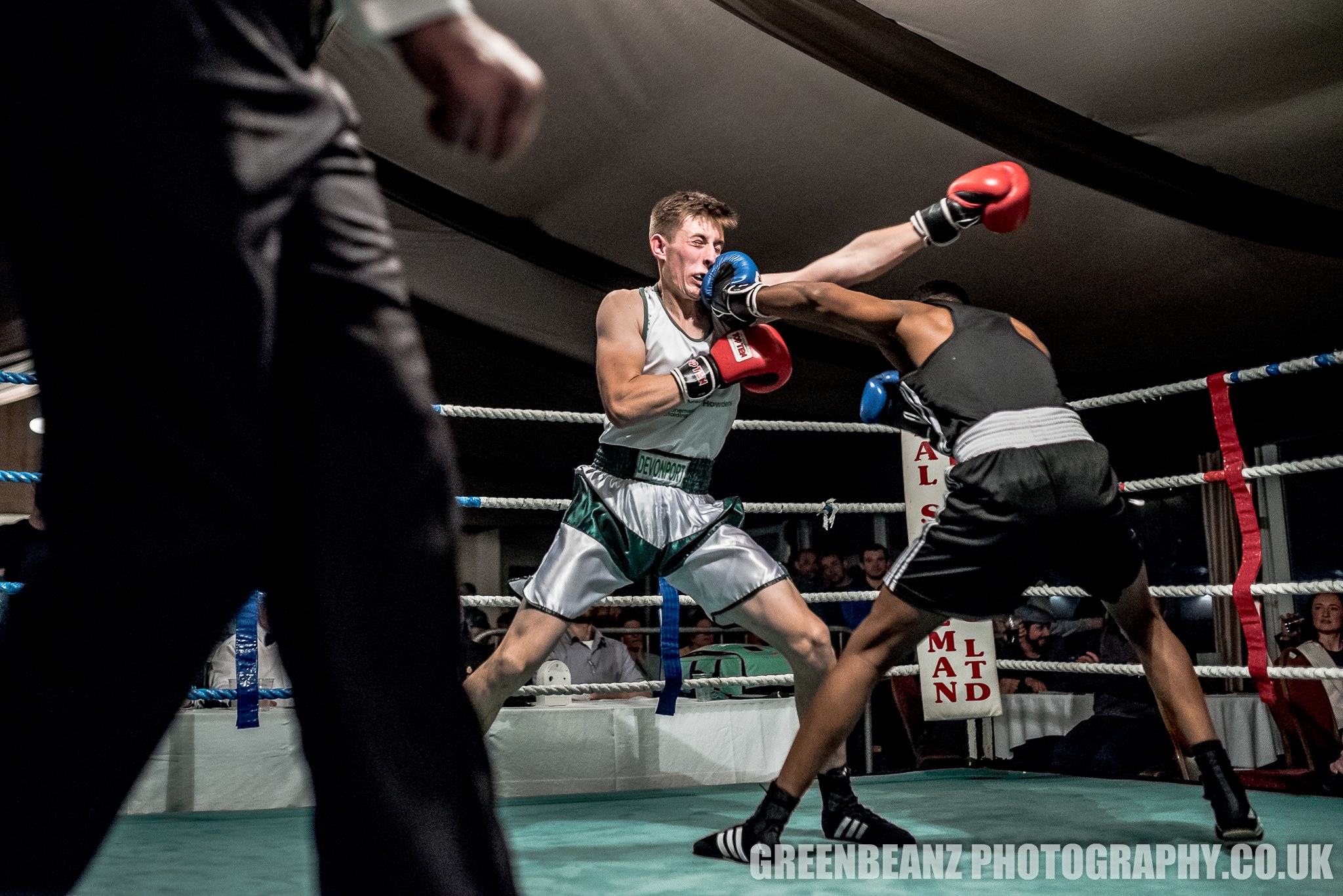 Dale Moore and Michael Mashaya Boxing at a Devonport Amateur Boxing Club Show at Plymouth Albion Rugby Club in 2018