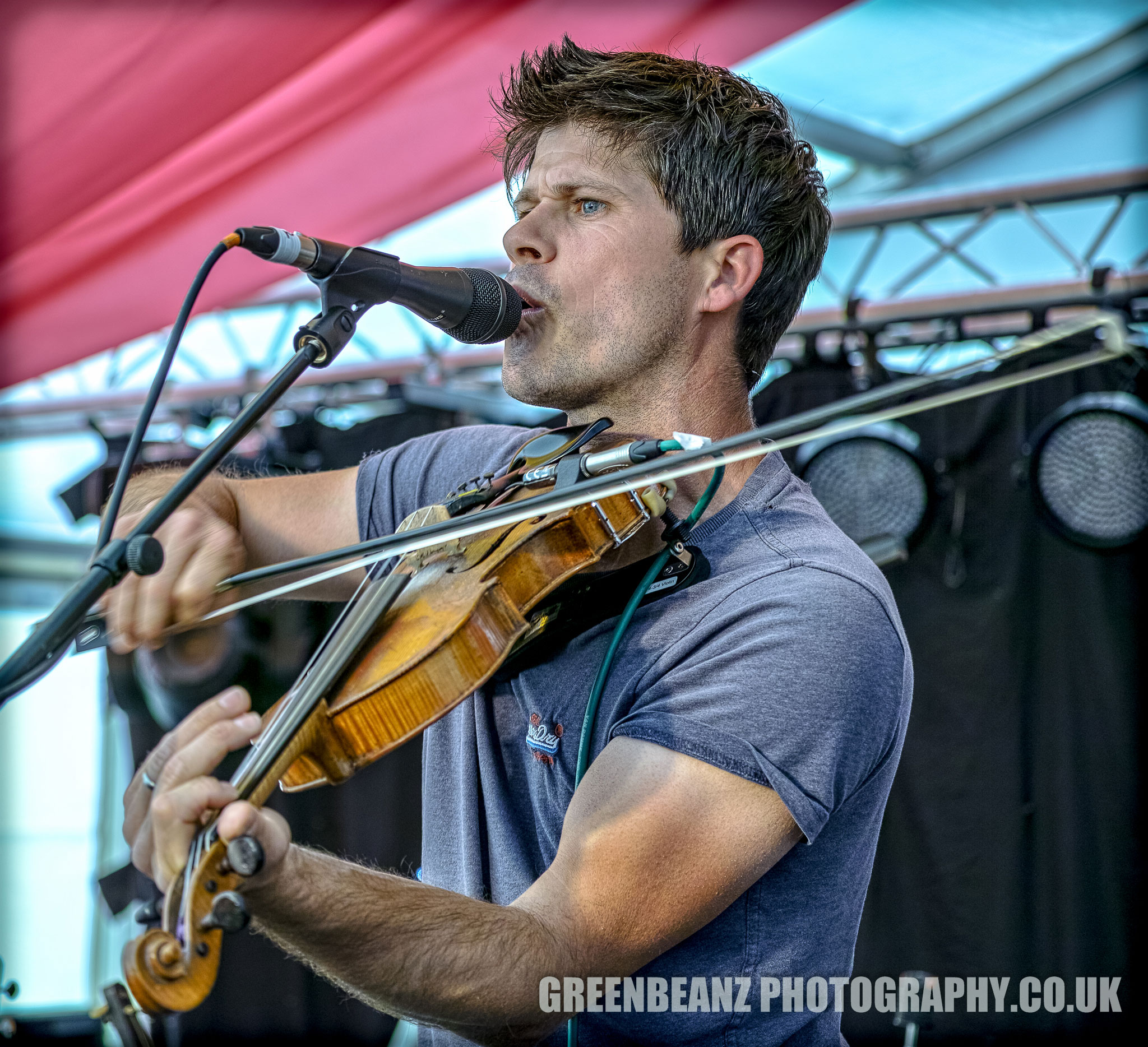 Seth-Lakeman-Fiddle-Plymouth-UK-Folk-Music-Photography-Violin